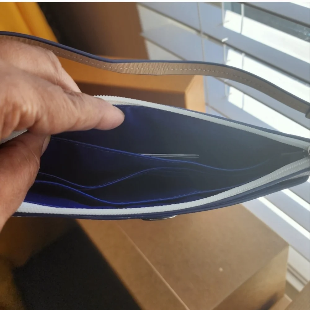 Coach Peyton Blue Ombré Clutch Purse Wristlet Wallet - Picture 12 of 12